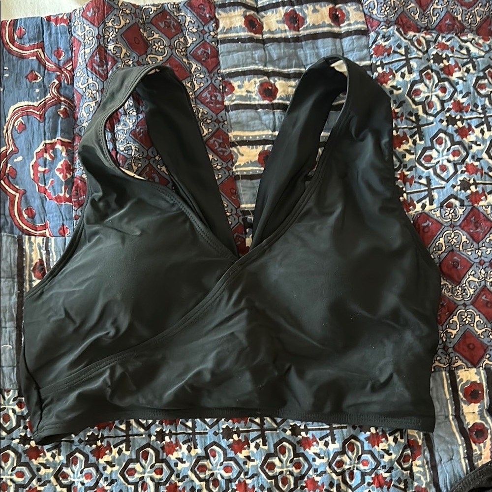Women's Black Sports Bra